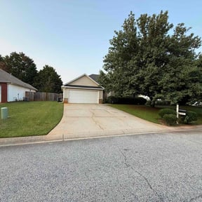 landscape maintenance by KCT Landscaping  reviewed on August 16, 2025