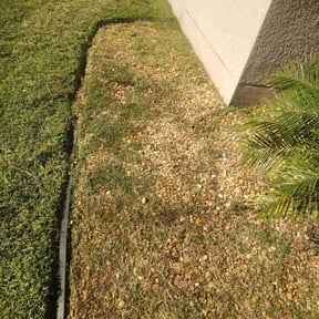 Flower Bed Weeding by Fillion Clean reviewed on November 4, 2025