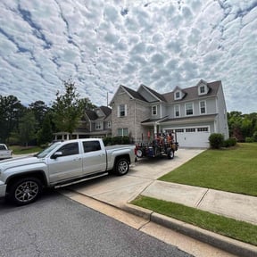 gardening service by JG Lawn Care reviewed on August 17, 2025