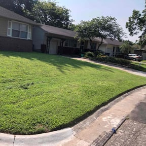 lawn maintenance by Quick Cuts reviewed on July 6, 2025