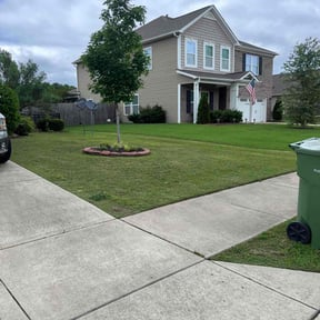 yard care by Maximum Lawn Care reviewed on January 7, 2026