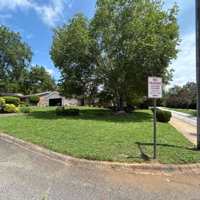 yard service by Dawson Lawn Care, LLC reviewed on August 17, 2025