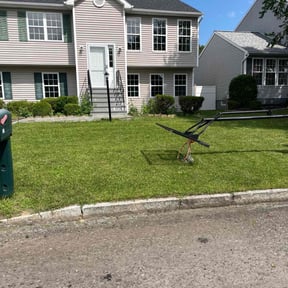 gardening service by Ras property Management reviewed on August 19, 2025