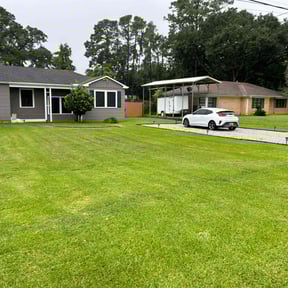 grass cutting by J &M Service reviewed on July 22, 2023