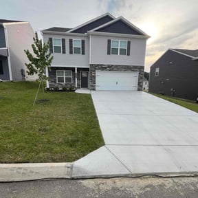 yard work by Magic City Lawn Care reviewed on August 18, 2025