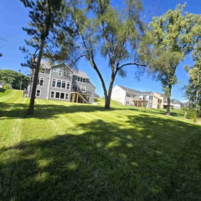 yard maintenance by Garfield Lawn Care reviewed on November 27, 2025