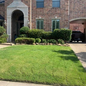 yard maintenance by Gerald Helmke reviewed on January 21, 2026