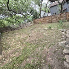 Leaf Removal by Service Masters LLC reviewed on September 11, 2025