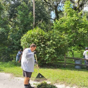 Bush Trimming by Burnett Landscaping reviewed on August 19, 2025