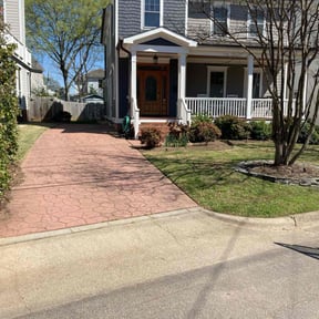 landscaping by 4izzy inc reviewed on August 18, 2025