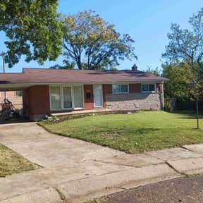 landscape maintenance by Crazie.lawns@gmail.com reviewed on August 19, 2025