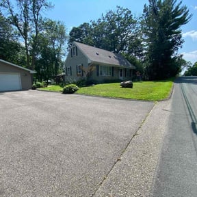 residential landscaping by Brilliantly Bright LLC reviewed on August 21, 2025