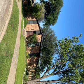 grass maintenance by JLS Lawn Care reviewed on April 13, 2024