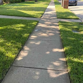 turf maintenance by B&amp;J Lawn and Homecare reviewed on August 20, 2025