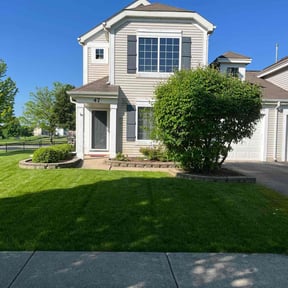 yard work by Green Thumb Lawn Services reviewed on August 20, 2025