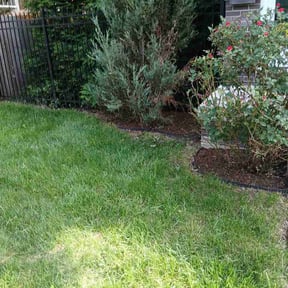 Mulching by Glatfelter Property Services reviewed on April 29, 2026