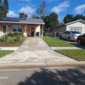 landscaping by King Krispy Maintenance Services reviewed on August 17, 2025