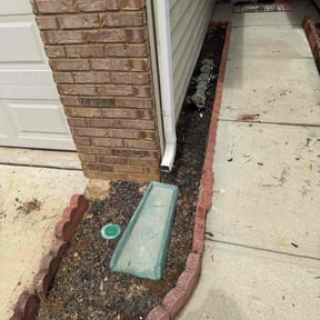 Flower Bed Weeding by Fernando&#039;s Landscaping reviewed on November 9, 2025