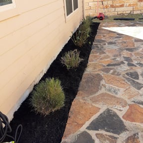 Flower Bed Weeding by Green Cutters reviewed on August 17, 2025
