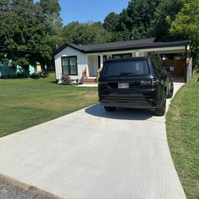 yard work by JR Lawn Maintenance reviewed on February 25, 2026