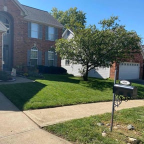 landscaping services by Cloverleaf Lawncare reviewed on August 16, 2025