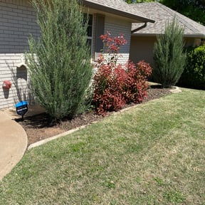 Leaf Removal by Hugheslandscaping reviewed on September 6, 2025