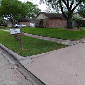 residential landscaping by Get Right Landscape reviewed on December 14, 2025