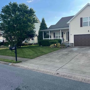 yard care by Jackman&#039;s Lawn Care reviewed on November 21, 2025