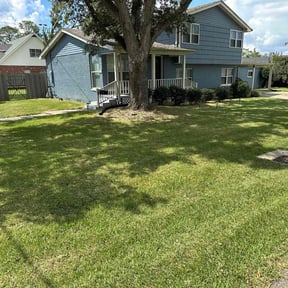 lawn care by Thimothy Smith reviewed on October 24, 2023
