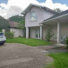 Bush Trimming by Mow Pro&#039;s llc reviewed on November 27, 2025