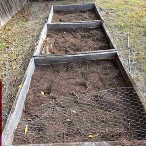 Flower Bed Weeding by Pricision Cleaning and Lawn Services reviewed on November 10, 2025