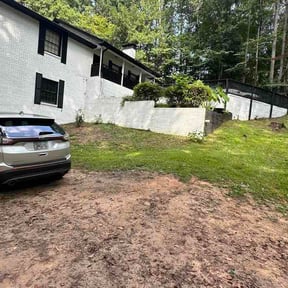 Bush Trimming by JCM Landscaping reviewed on August 29, 2026