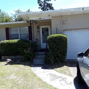 Bush Trimming by J&l landscaping reviewed on August 20, 2025