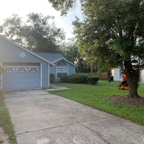 Bush Trimming by Wild West Landscaping reviewed on August 15, 2025
