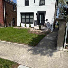 grass cutting by D&amp;S Landscaping reviewed on August 16, 2025