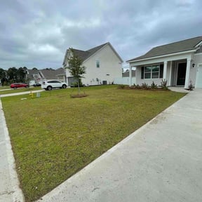 lawn maintenance by Make it right landscape and preservation service reviewed on May 8, 2025