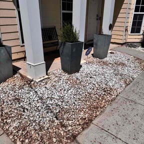 Flower Bed Weeding by Platinum Lawns and Landscaping  reviewed on November 20, 2025