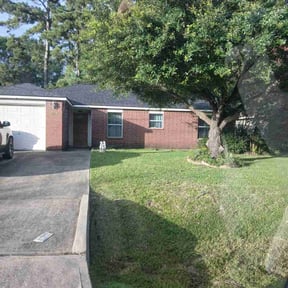 residential landscaping by Overstreet''s lawn care service reviewed on August 16, 2025