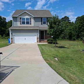 residential landscaping by J&J reviewed on August 18, 2025