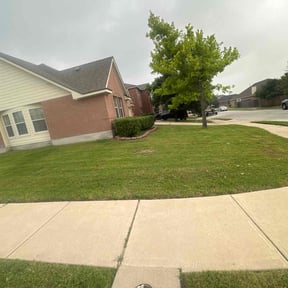 Bush Trimming by Gary's Lawn Service reviewed on August 15, 2025