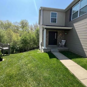landscaping by Brown Cleaning Service LLC reviewed on August 18, 2025