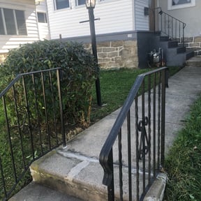 Bush Trimming by H&B lawn care reviewed on August 21, 2025