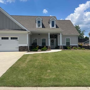 landscaping by First Brick Lawn Service reviewed on November 24, 2025