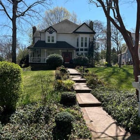 gardening service by Twin Oaks Outdoor Solutions reviewed on November 24, 2025