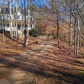 Leaf Removal by Roberts Cutting Edge LLC reviewed on February 4, 2026