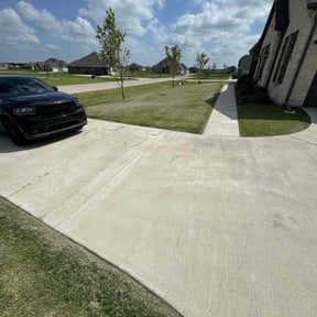 lawn service by Texas Premier LawnCare reviewed on August 20, 2025