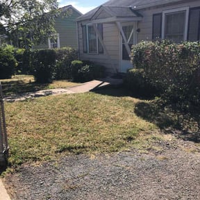 lawn care by Alex Grass reviewed on August 5, 2025