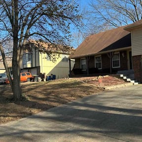 Leaf Removal by Constant Elevation reviewed on December 19, 2025