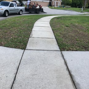 Flower Bed Weeding by Harris Property Solutions LLC reviewed on August 18, 2025