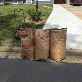 Flower Bed Weeding by DONIT4U Landscaping reviewed on December 3, 2025